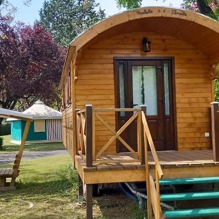 Camping Onlycamp Du Rouergue Вилфранш-дьо-Руерг Екстериор снимка