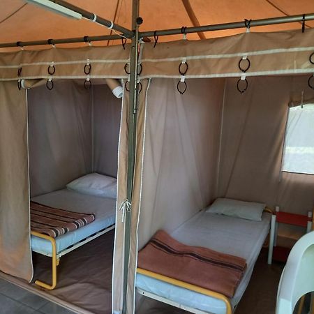 Camping Onlycamp Du Rouergue Вилфранш-дьо-Руерг Екстериор снимка