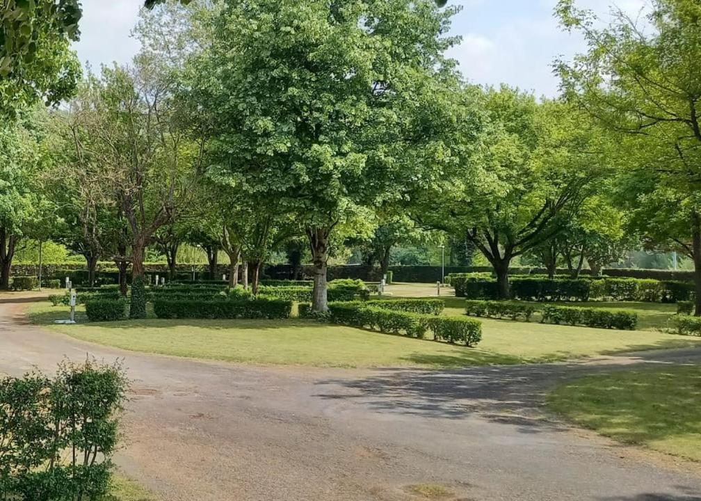 Camping Onlycamp Du Rouergue Вилфранш-дьо-Руерг Екстериор снимка