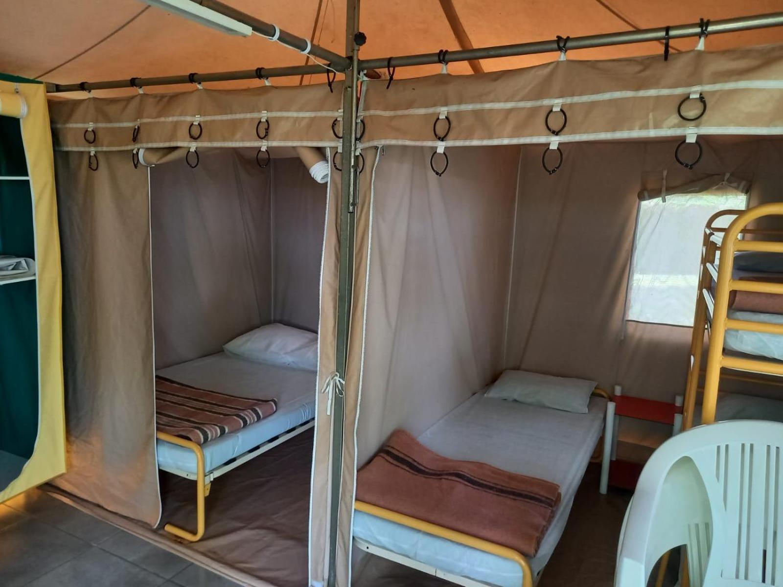 Camping Onlycamp Du Rouergue Вилфранш-дьо-Руерг Екстериор снимка