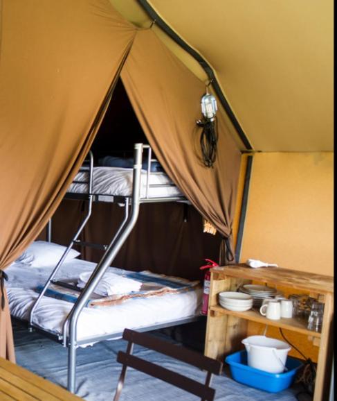 Camping Onlycamp Du Rouergue Вилфранш-дьо-Руерг Екстериор снимка