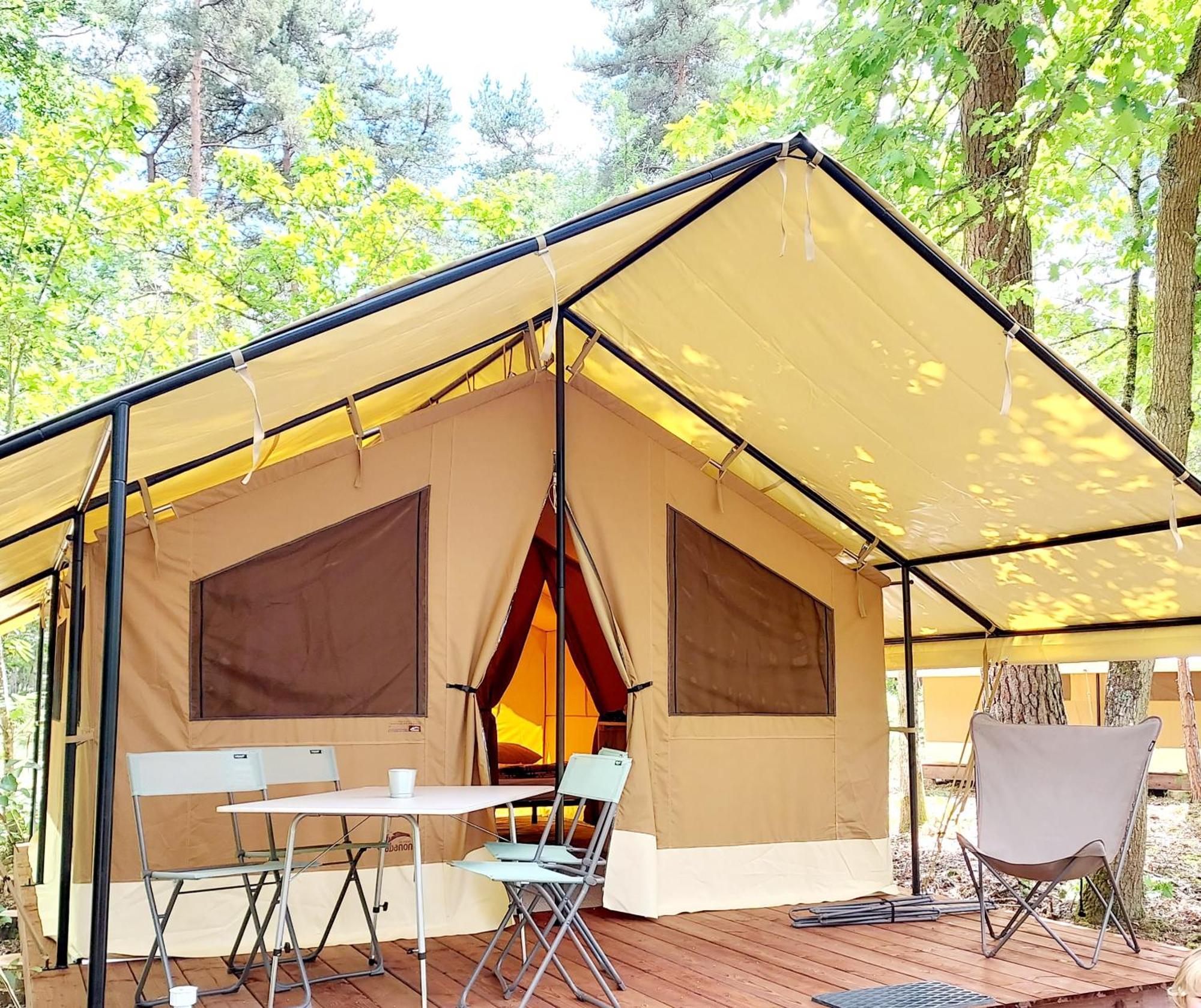 Camping Onlycamp Du Rouergue Вилфранш-дьо-Руерг Екстериор снимка
